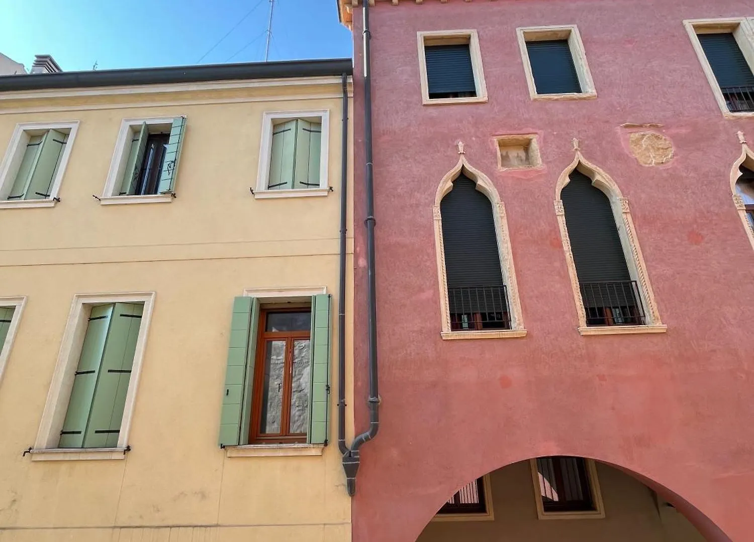 Appartamento Ai Portici Di Via Savonarola Padova